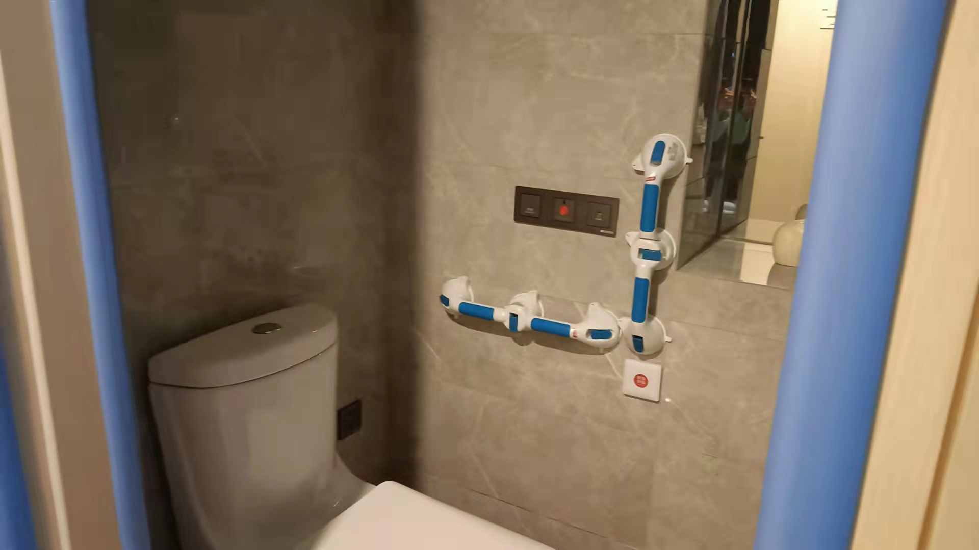 304am永利集团真空安全扶手.jpg